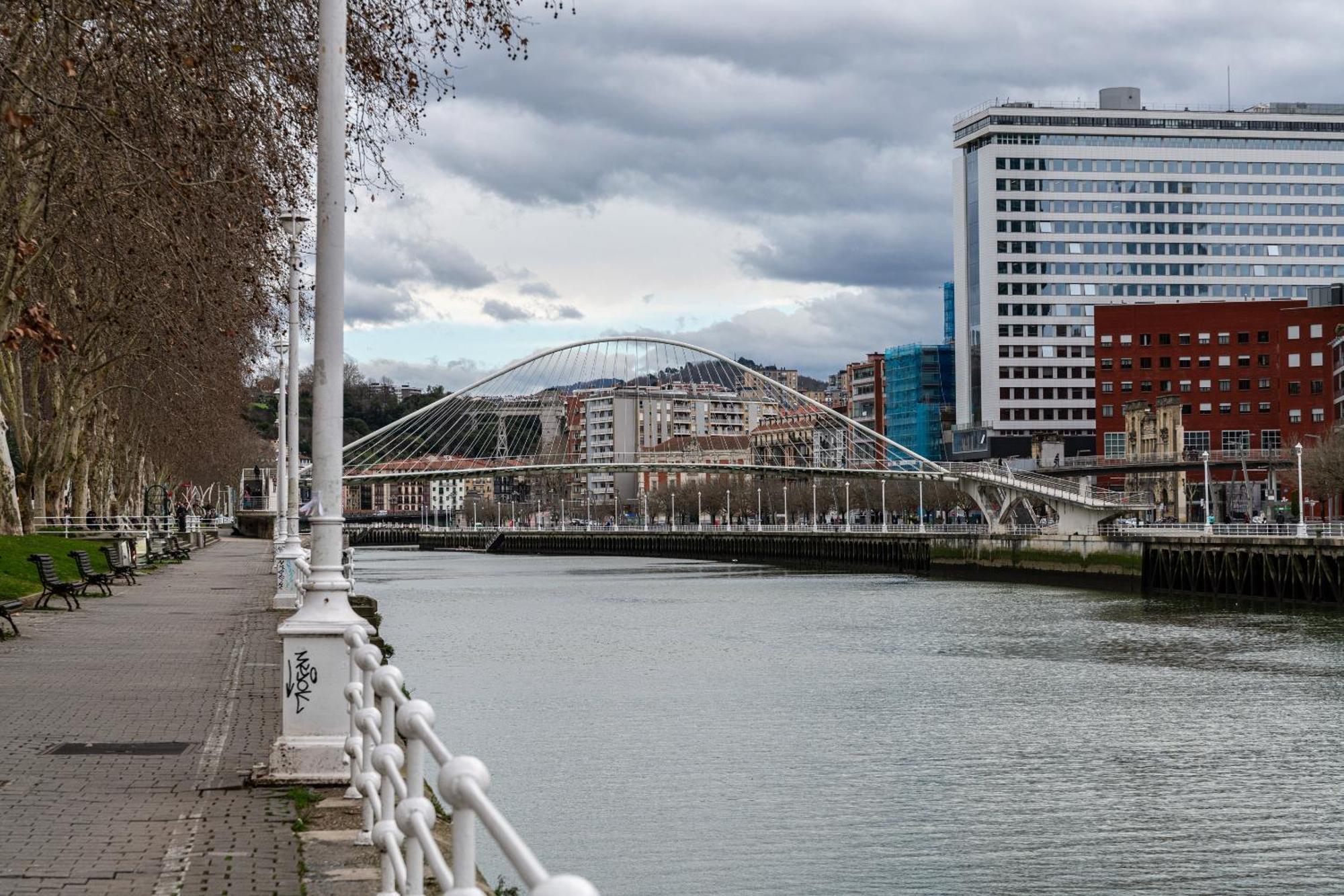 Apartamento Tristan Vivienda Turistica De Diseno Con Ac Bilbao Exterior foto